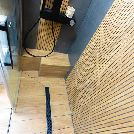 아파트 Tango - Center